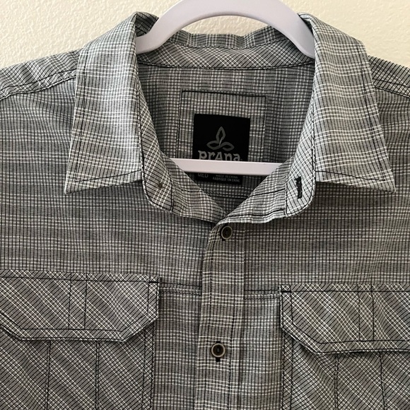 Prana Men’s Gray Plaid Button Front Long Sleeve Shirt Medium - Picture 2 of 11